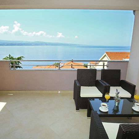 Apartments Nemira Exclusive Omiš Exteriör bild