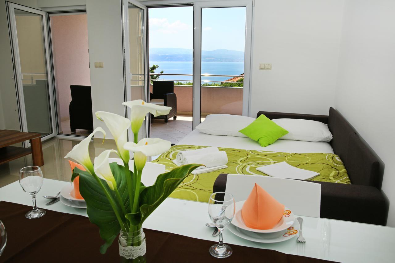 Apartments Nemira Exclusive Omiš Exteriör bild