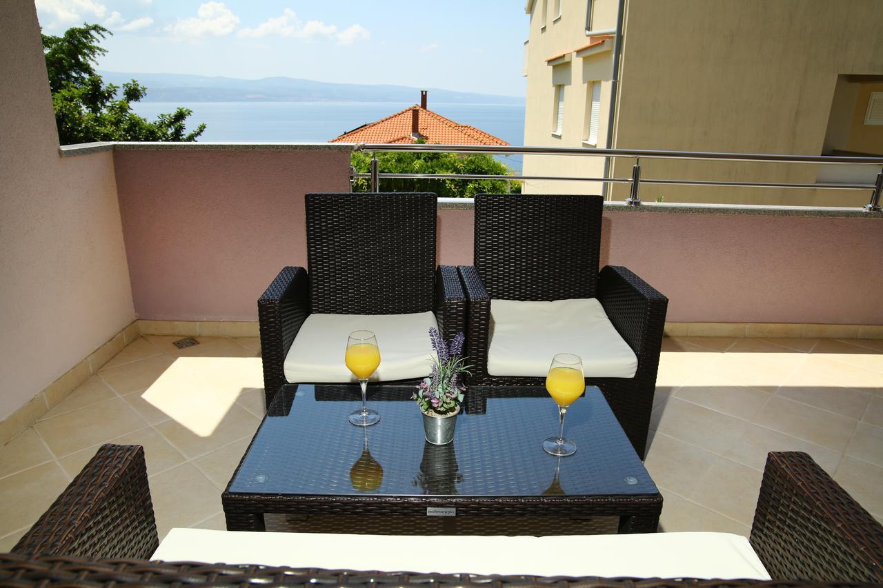 Apartments Nemira Exclusive Omiš Exteriör bild